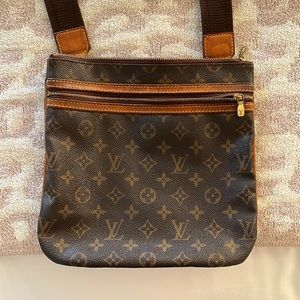 Vintage Authentic Louis Vuitton Crossbody